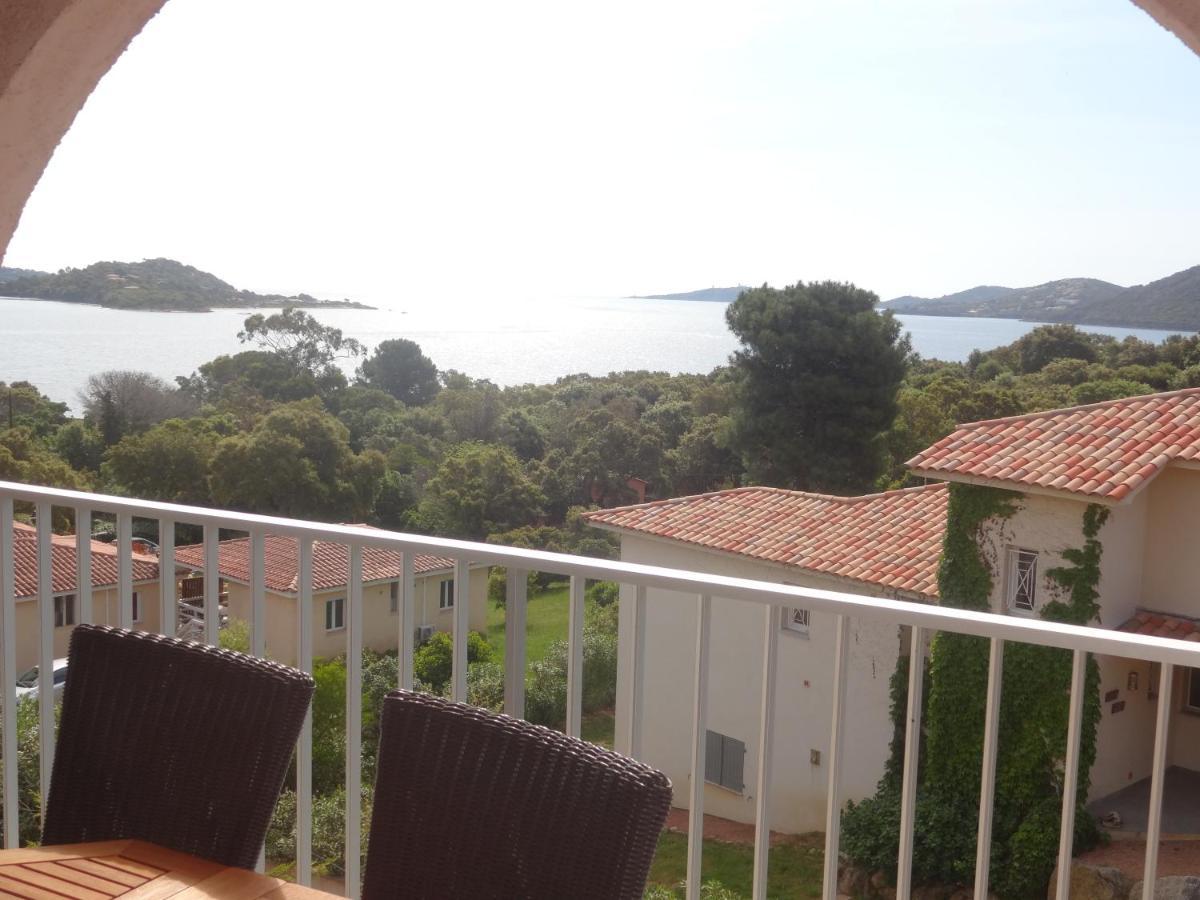 Holiday home Les Pieds Dans L'eau